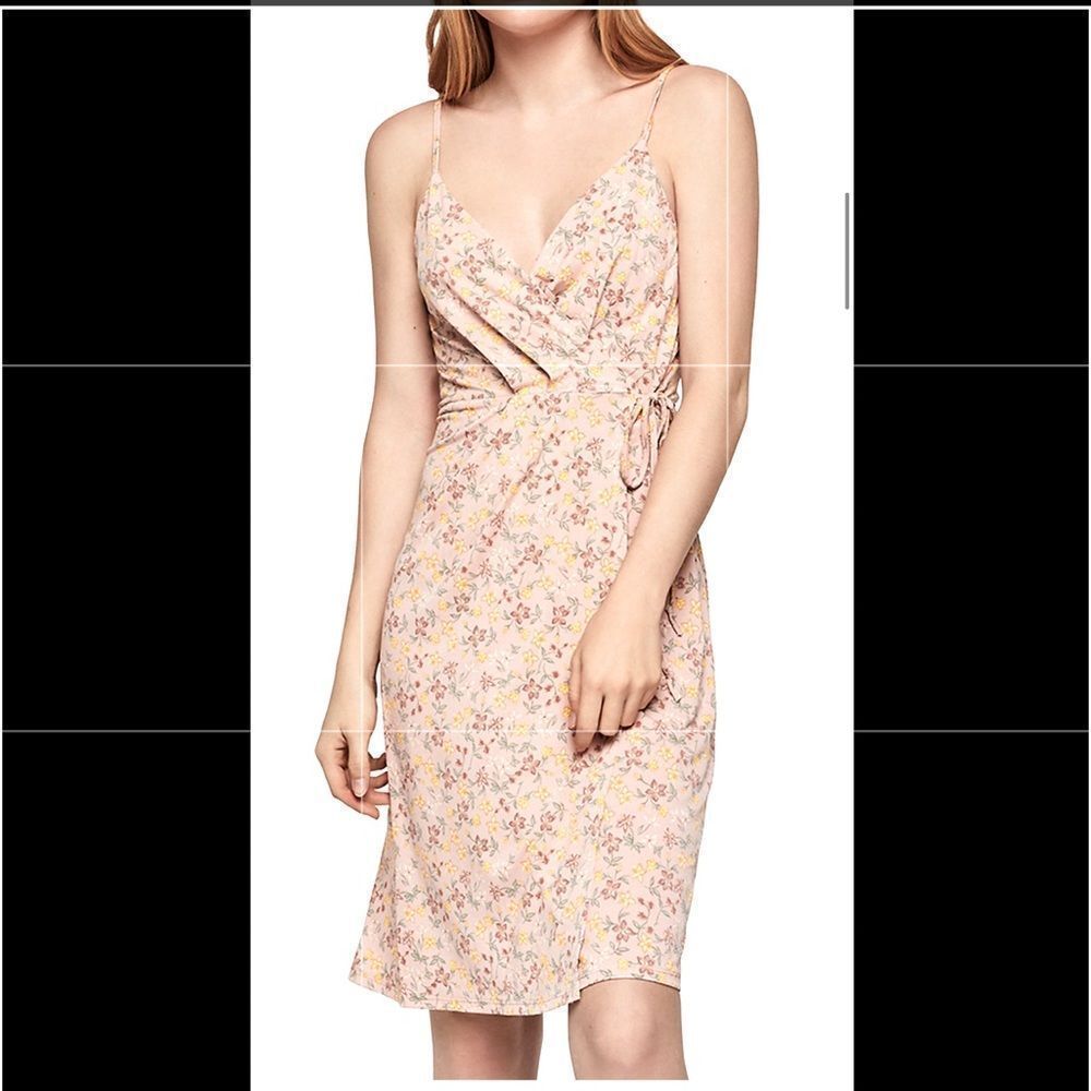 NWOT XS BCBGeneration Ditsy Print Sleeveless Pink Wrap Dress Rose Smoke floral
